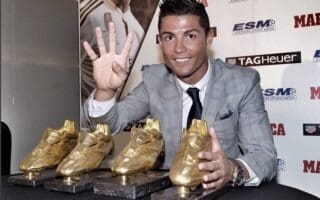 Cristiano Ronaldo : son fils lui fait un doigt d'honneur devant les caméras