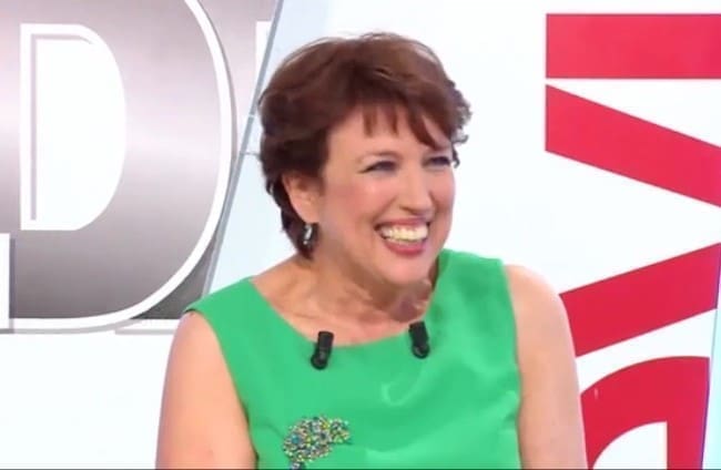 Vidéo : Roselyne Bachelot raconte le jour où … elle a du faire pipi dans un lavabo !