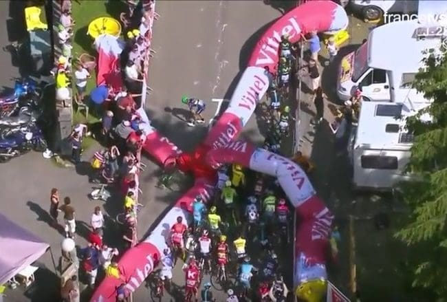 Tour de France : L&rsquo;arche de la flamme rouge se dégonfle avant le passage des favoris