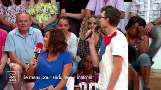 Evelyne Thomas rembarre une personne du public !!!