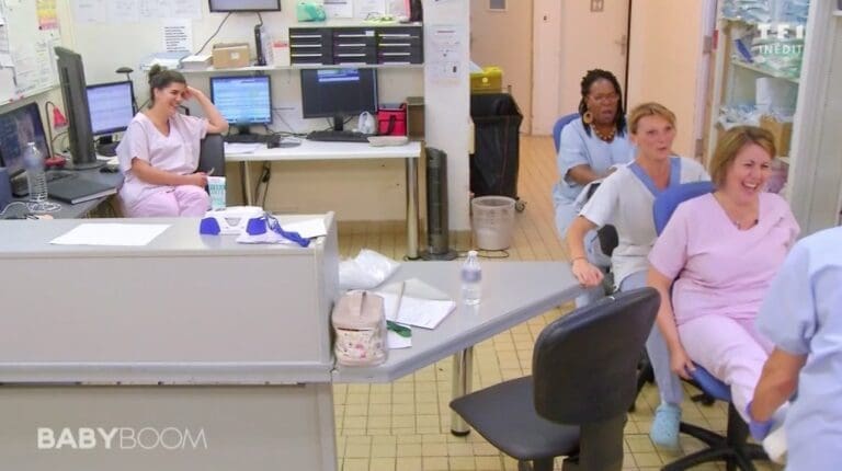 Chenille improvisée, dans "Baby Boom" ...