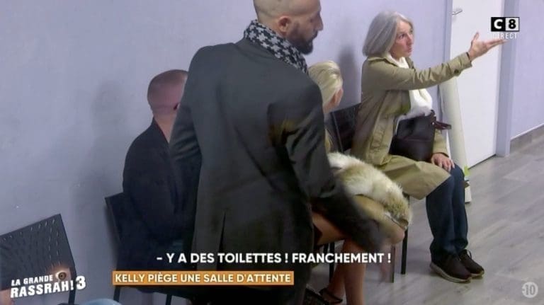 Quand Kelly (Touche pas à mon poste) piège une salle d'attente...