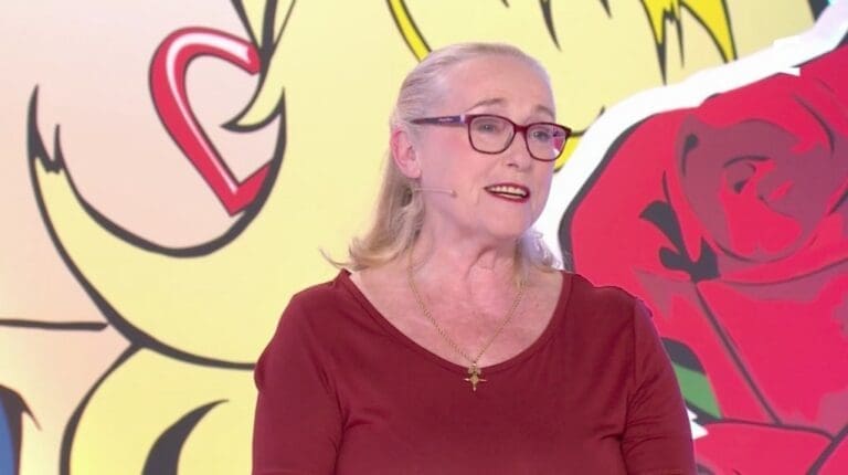 Son mari l'oublie à côté de Pigalle !!!