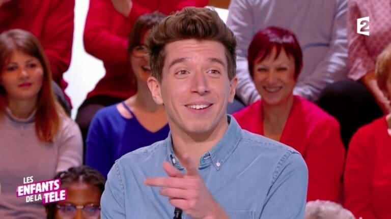 Le bizutage de Jeremy James !