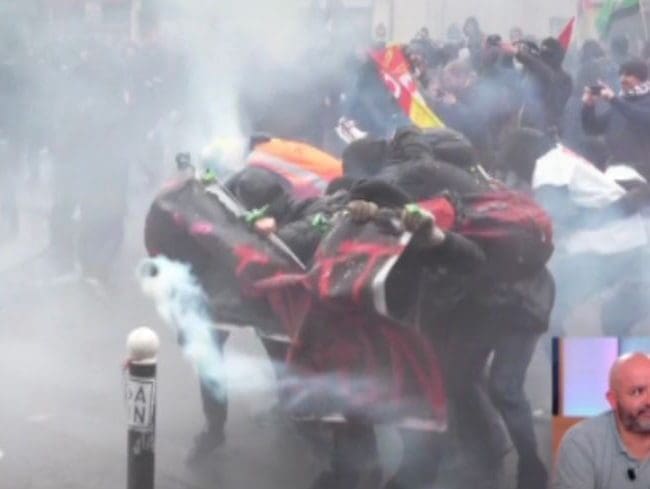 [Zap Actu] Nicolas Sarkozy mis en examen, Manifestations violentes à Paris et Nantes (23/03/2018)