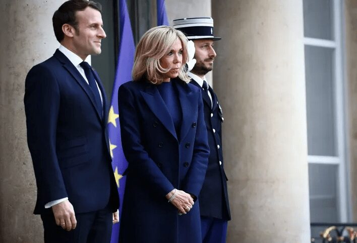 ENTREVUE — photo