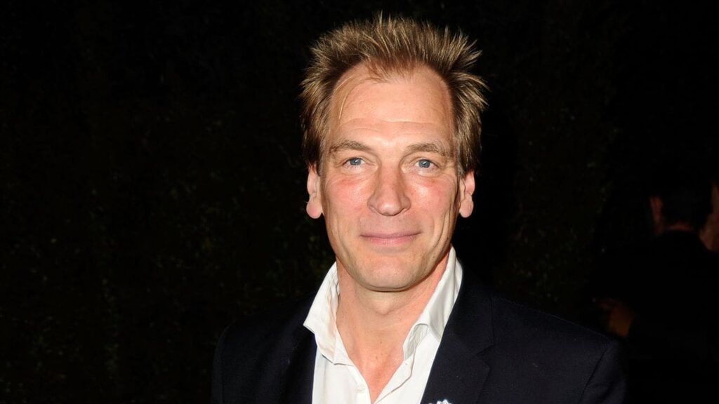 Disparition de Julian Sands : des Restes Humains Trouvés Pourraient Être Ceux de l'Acteur