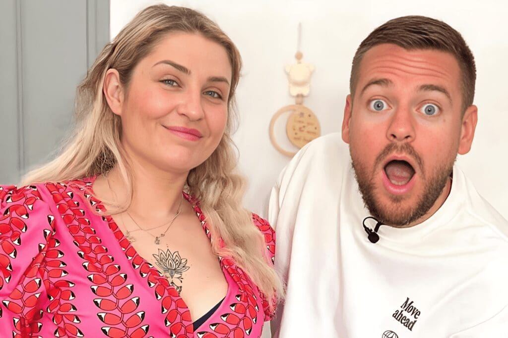 Amandine Pellissard, Enceinte, Pose Aux Côtés De La Célébrité Jeremstar Avant Le Procès D'Amandine Pellissard.