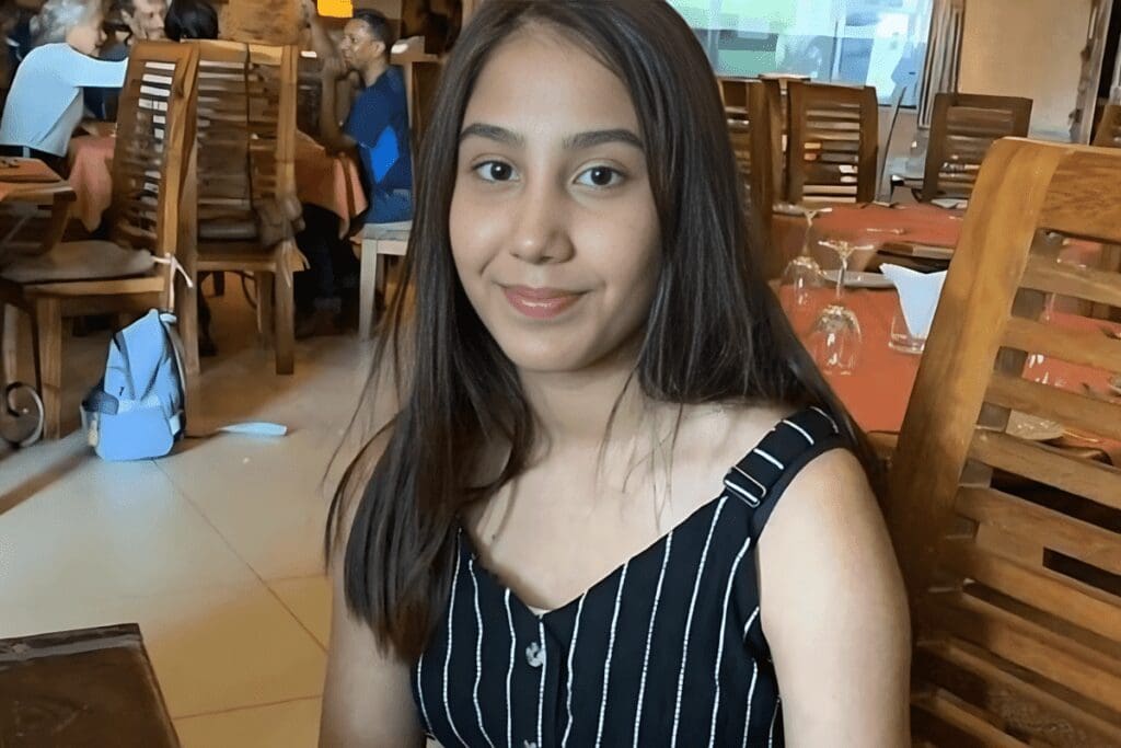 Avant Que Shaina Soit Poignardée Et Brûlée Vive Par Son Petit Ami Avant Que Shaina Soit Poignardée Et Brûlée Vive Par Son Petit Ami