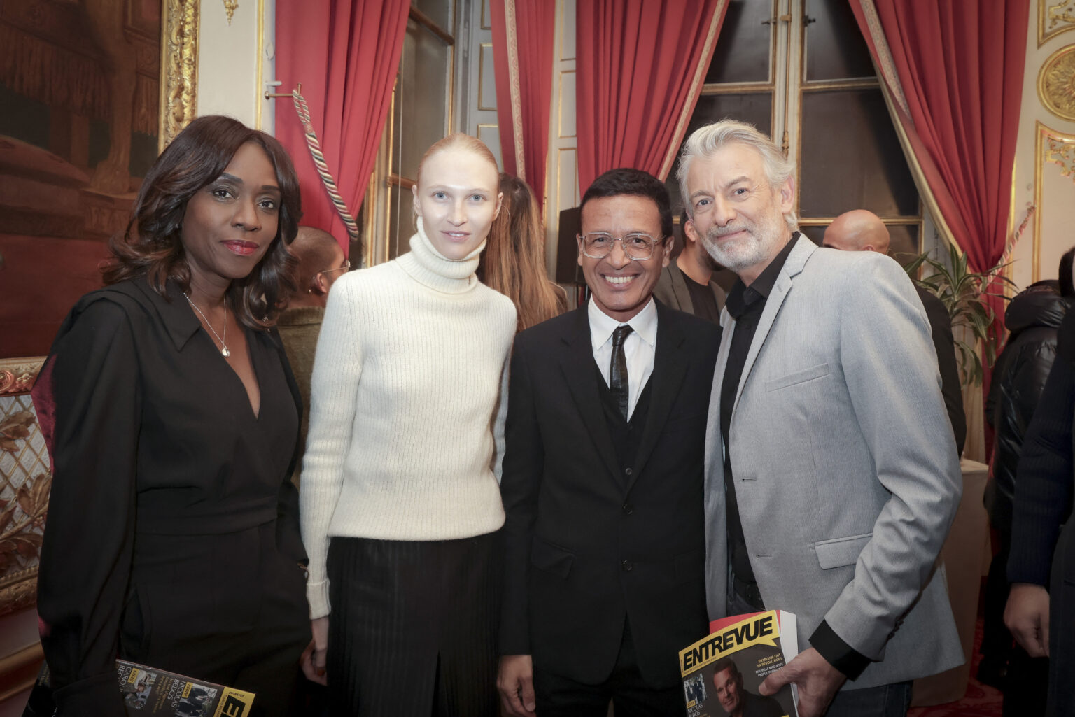 Exclusif – Soirée de lancement du nouveau magazine Entrevue que vient de racheter Omar Harfouch au Sénat à Paris