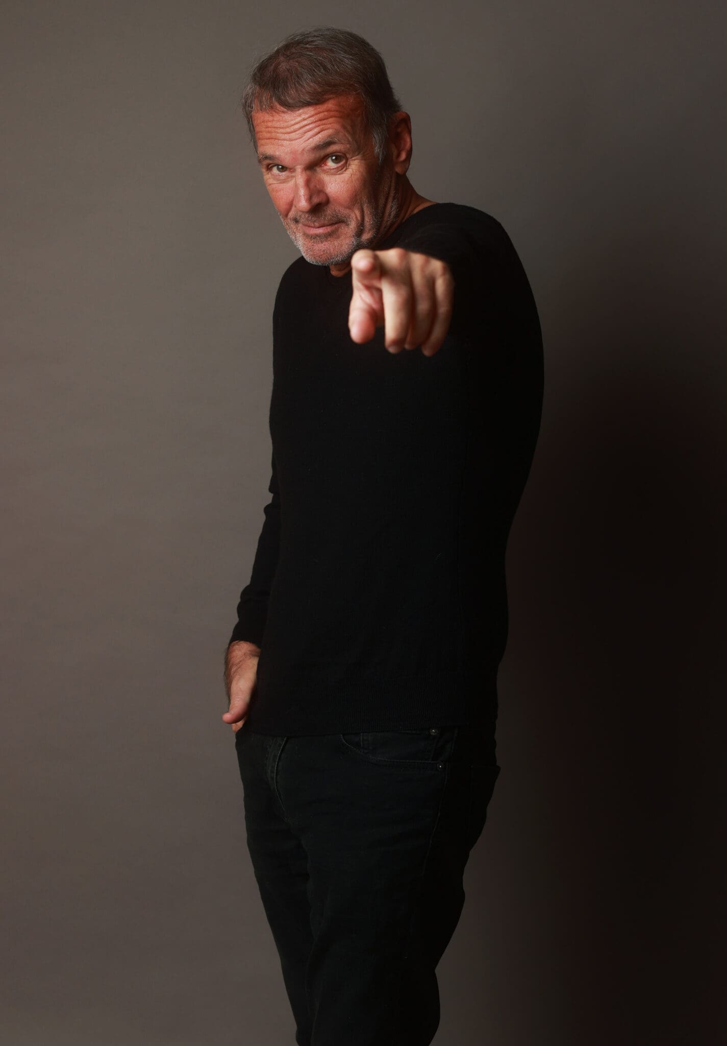 EXCLU - L'auto-interview de Laurent Baffie : "J'ai eu 10 ans de vache maigre, en faisant des petits boulots et en bouffant des pâtes dans un studio pourri."