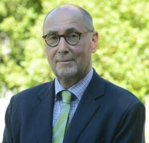Élections européennes : Le diplomate Xavier Direncourt décline une offre du RN