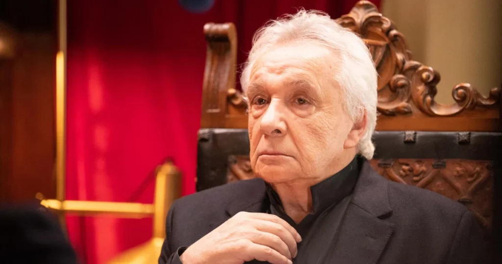Michel Sardou se confie : son héritage gaulliste et les polémiques qui ont marqué sa carrière