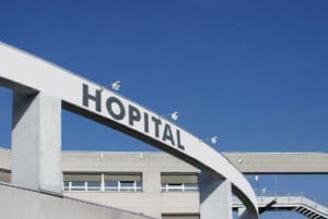 L’hôpital français au bord de l’implosion ?