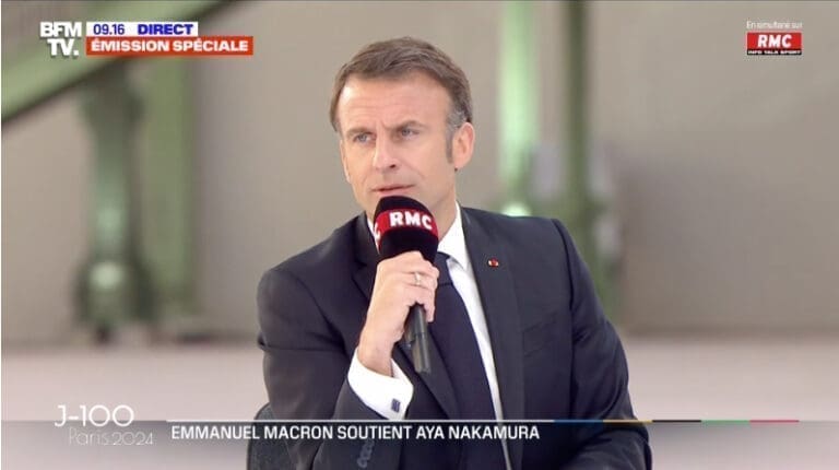 Macron sur les JO 2024 : la cérémonie d'ouverture sera "limitée au Trocadéro" en cas de menace