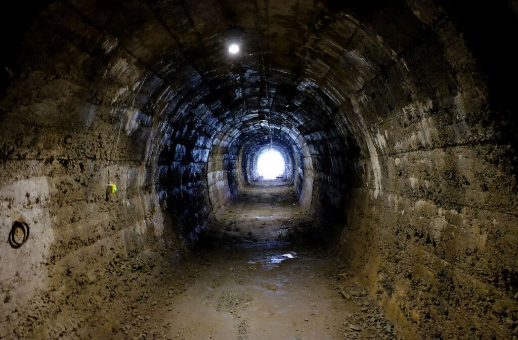 Tunnel