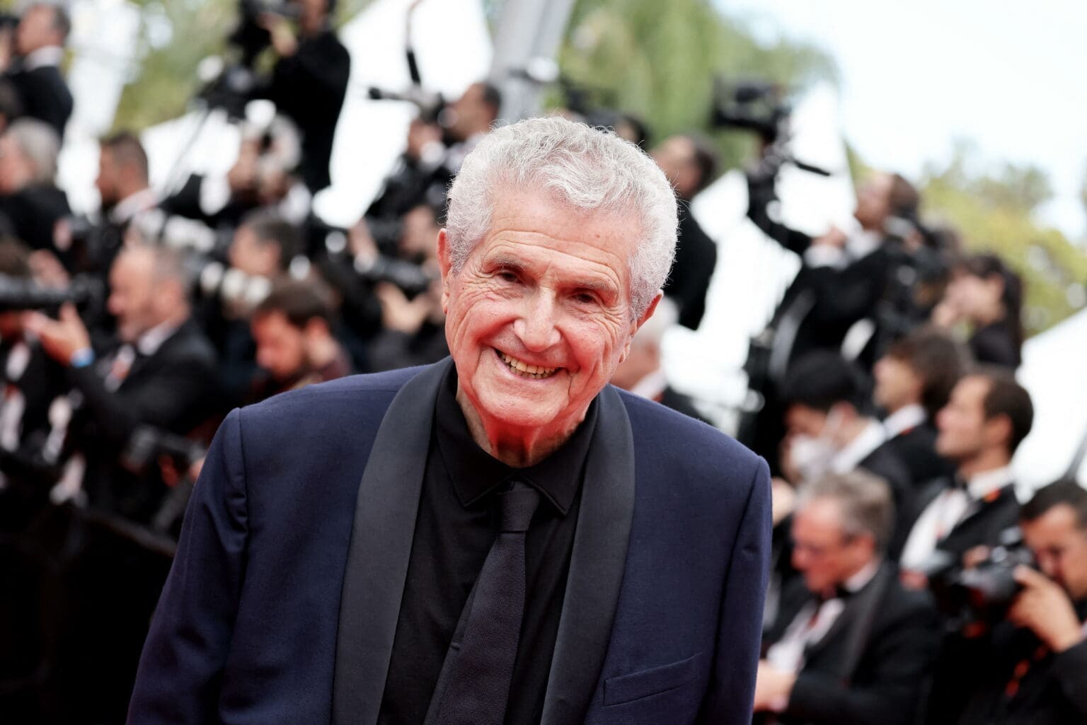 DJ – Montée des marches du film « The zone of interest » lors du 76ème Festival International du Film de Cannes