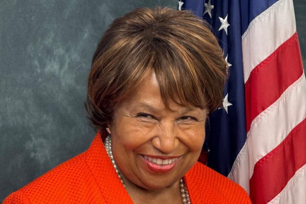 CEEC8DEE-72F3-4674-B28E-18CBDAC35D67