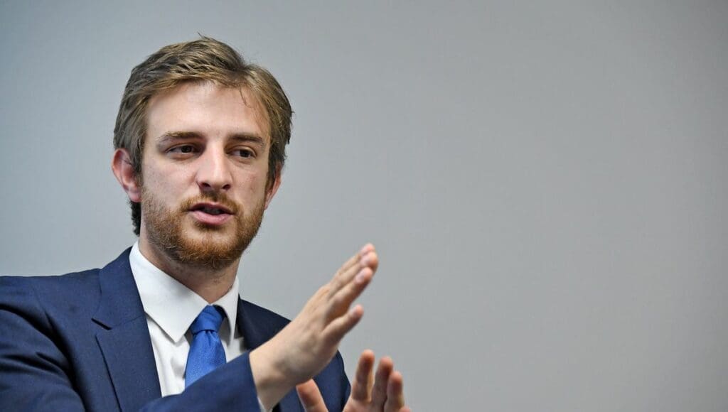 1200x680_maxnewsworldfive460587