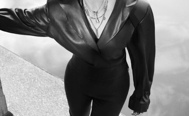 MUSIQUE - "Orientée", l'ode à la paix de Yara Lapidus, première artiste à adapter une chanson de David Bowie en langue arabe