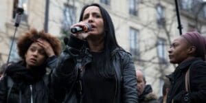 Legislatives-2024-deja-visee-par-une-plainte-collectif-anti-flics-Le-profil-d-une-candidate-LFI-interpelle Legislatives-2024-deja-visee-par-une-plainte-collectif-anti-flics-Le-profil-d-une-candidate-LFI-interpelle