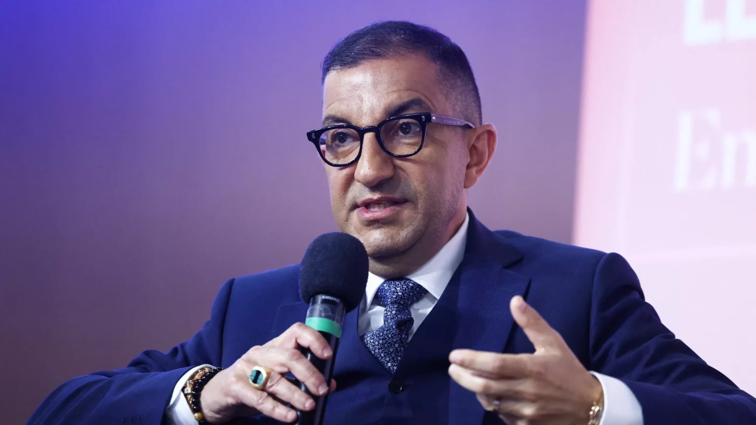 d8142bfd37bfffc6fbc03455432650e3cab57309787ff82412bb44f4b057f899