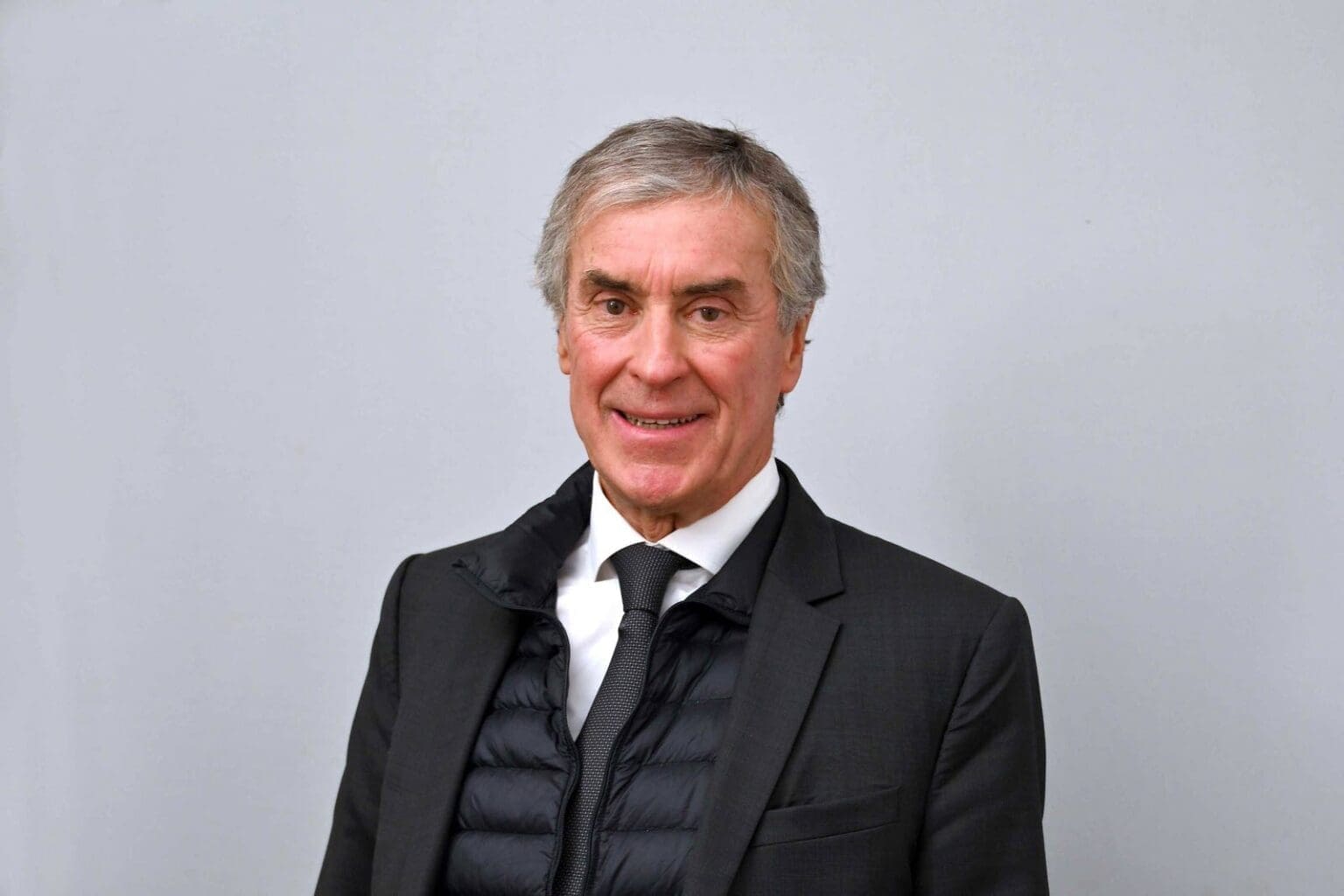 jerome-cahuzac-se-presente-dans-le-lot-et-garonne-photo-sipa-retmen-1717971212