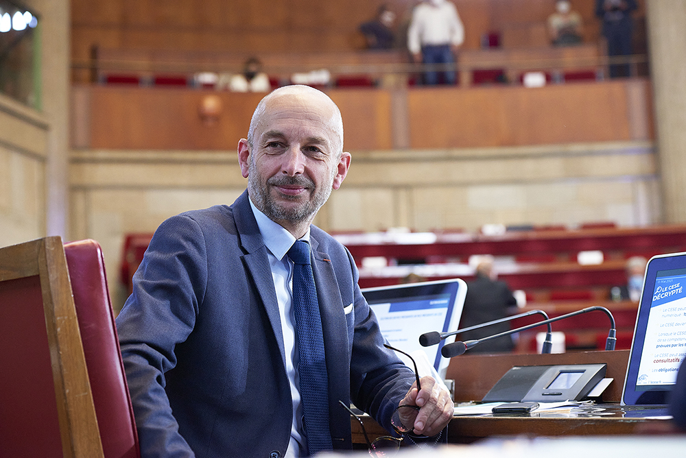 D’après le Président du CESE, la dissolution de l’Assemblée nationale plonge la France dans une crise politique