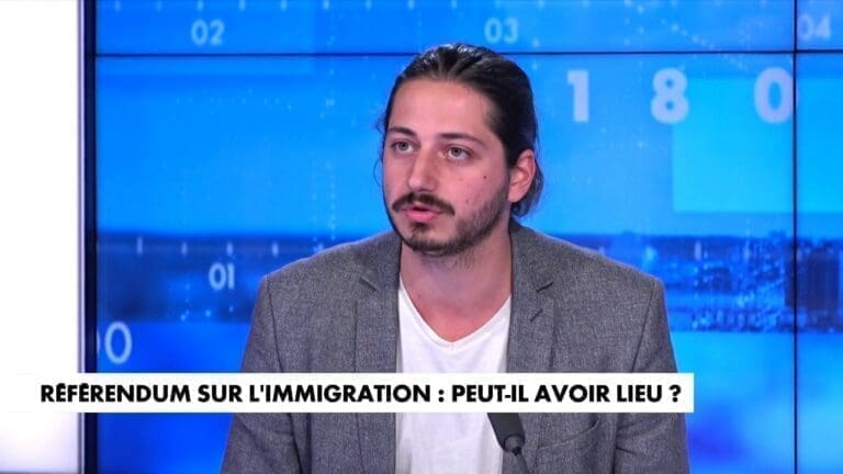 Le remplaçant LFI d&rsquo;Adrien Quatennens accusé de comportements abusifs et de sexisme par son ancienne co-animatrice féministe