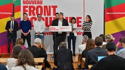 Après la victoire, la gauche cherche son premier ministre