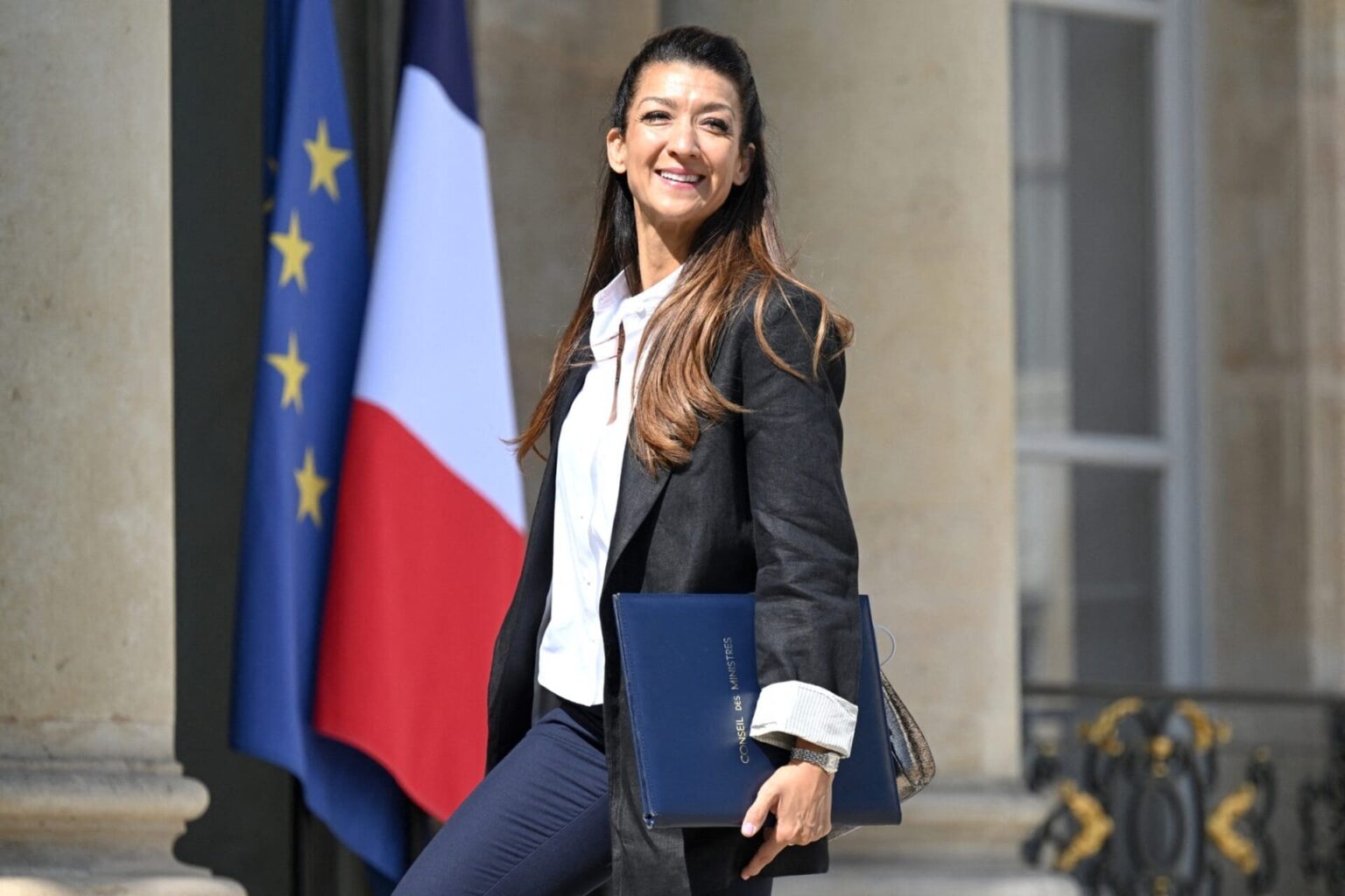 1605818-sabrina-agresti-roubache-secretaire-d-etat-chargee-de-la-ville