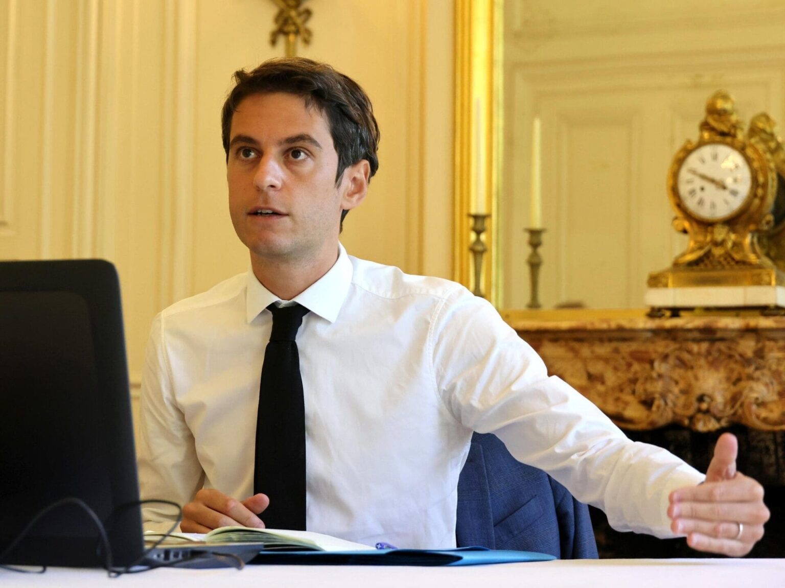 AVDDFEJA6BD2NEUNRUPUAI4HM4