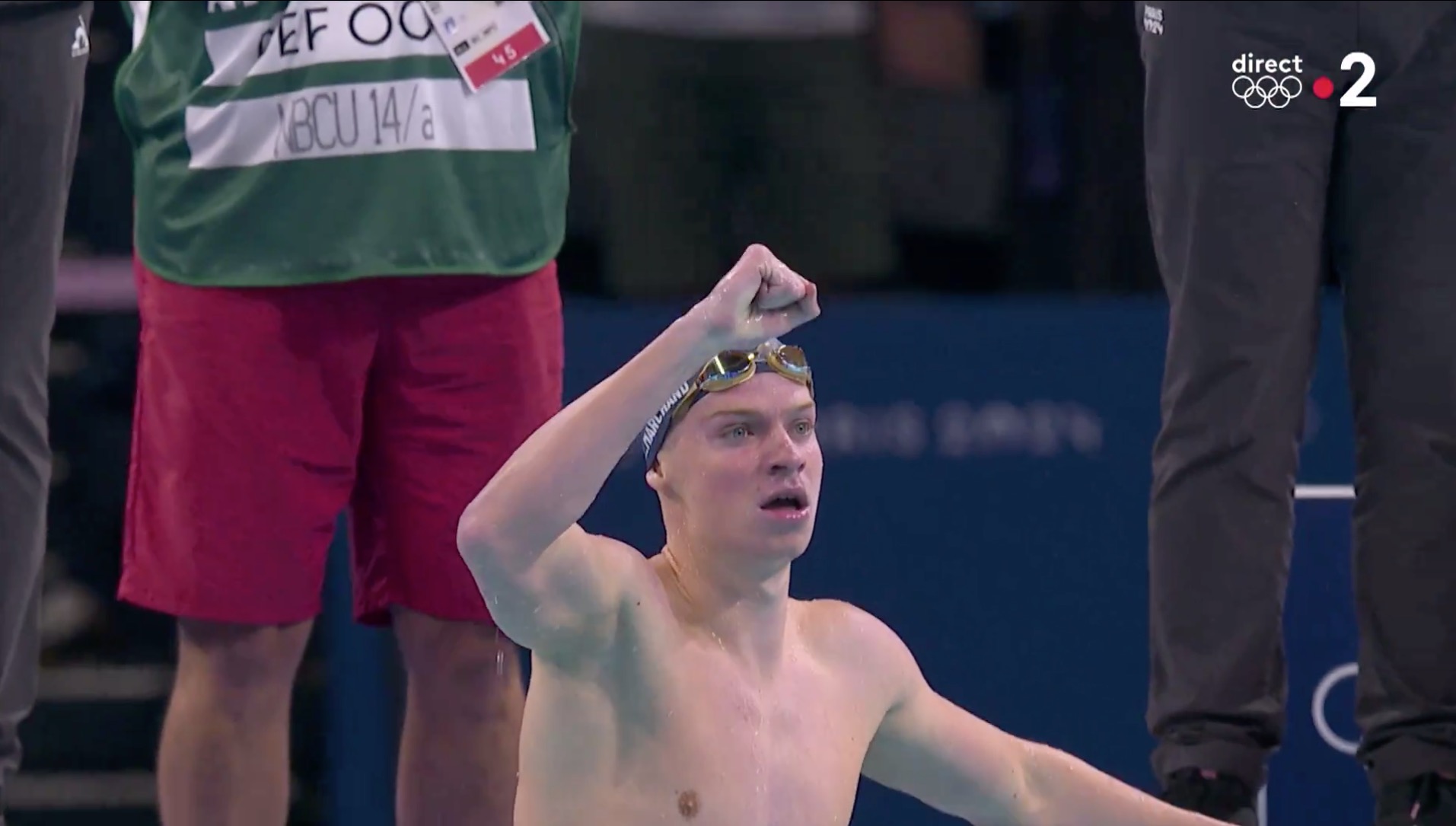 JO Paris 2024 – Médaille d’or pour le nageur Léon Marchand, qui bat le record olympique de Michael Phelps ! Revivez son titre en vidéo