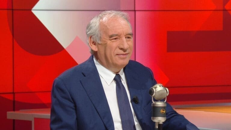François Bayrou : « Ce n&rsquo;est pas les partis qui feront la majorité, c&rsquo;est le président »