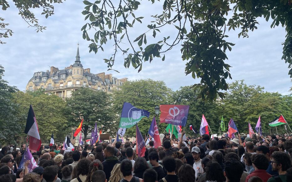 Manifestation à Paris pour un gouvernement de gauche