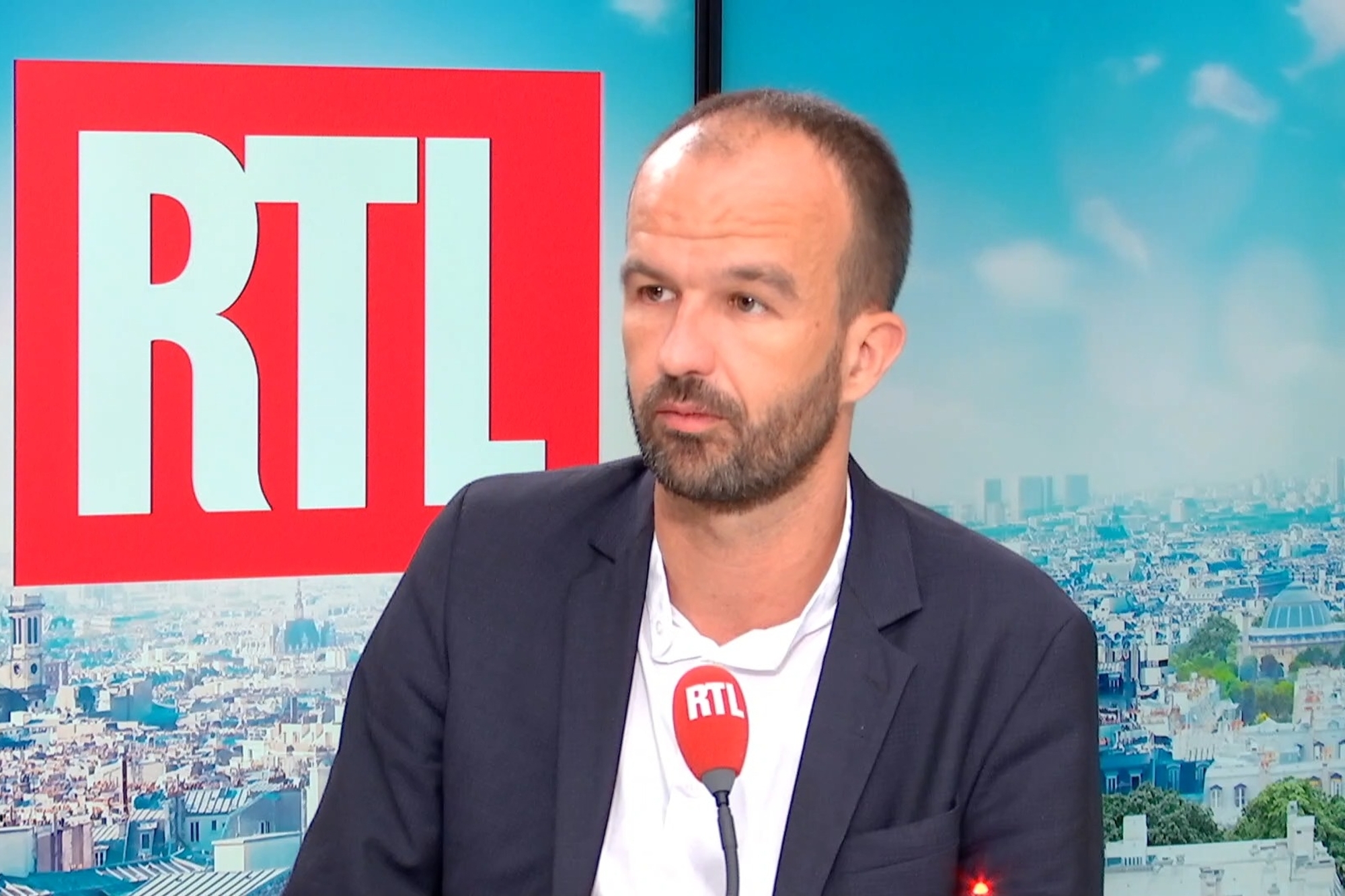 Manuel Bompard compare Macron à un « forcené retranché à l’Elysée »