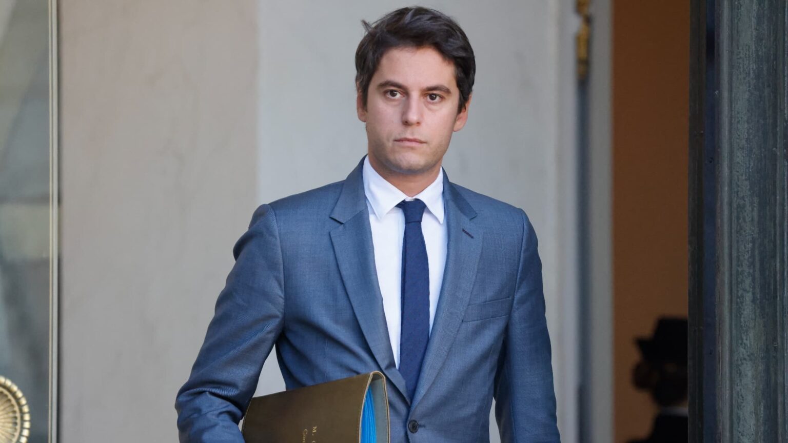 Le-ministre-de-l-Education-nationale-Gabriel-Attal-a-l-Elysee-le-22-novembre-2023-1761561