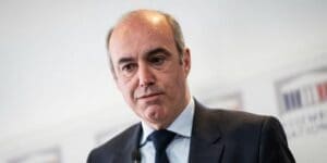 Olivier Marleix veut un Premier ministre LR et un groupe présidé par Laurent Wauquiez