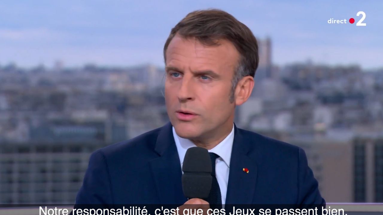 Macron confirme qu’il ne nommera pas de nouveau gouvernement avant la fin des Jeux et rejette Lucie Castets