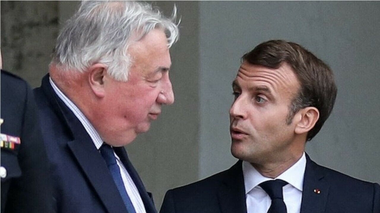 Emmanuel Macron et Gérard Larcher se sont rencontré discrètement pour évoquer l'avenir politique