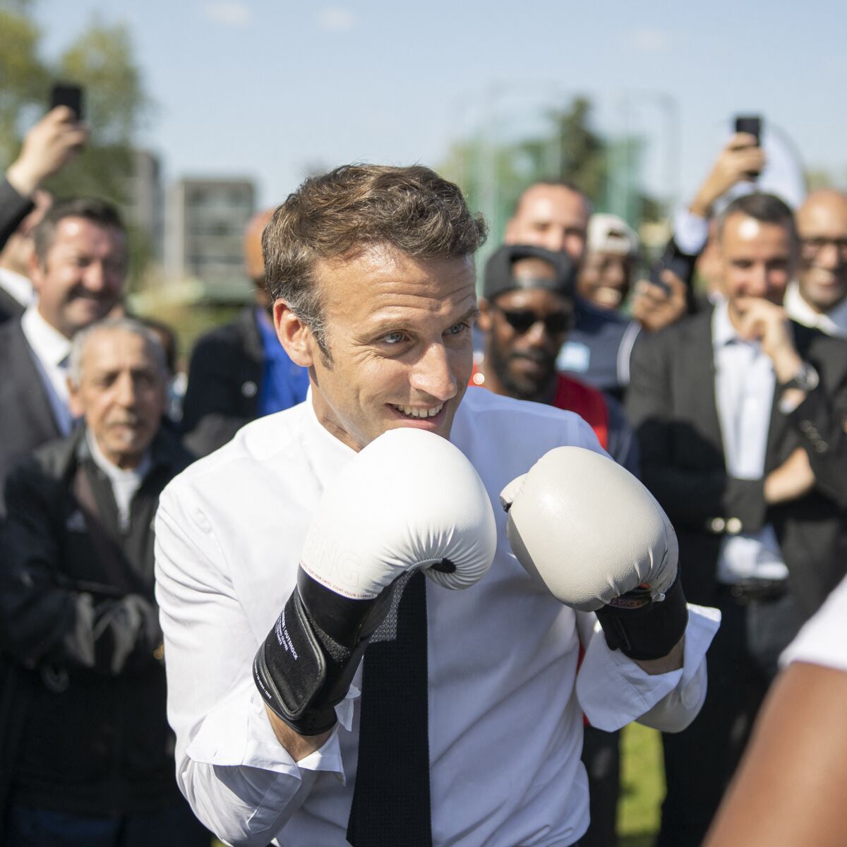 Emmanuel Macron : Les révélations d’un député sur les routines sportives du président