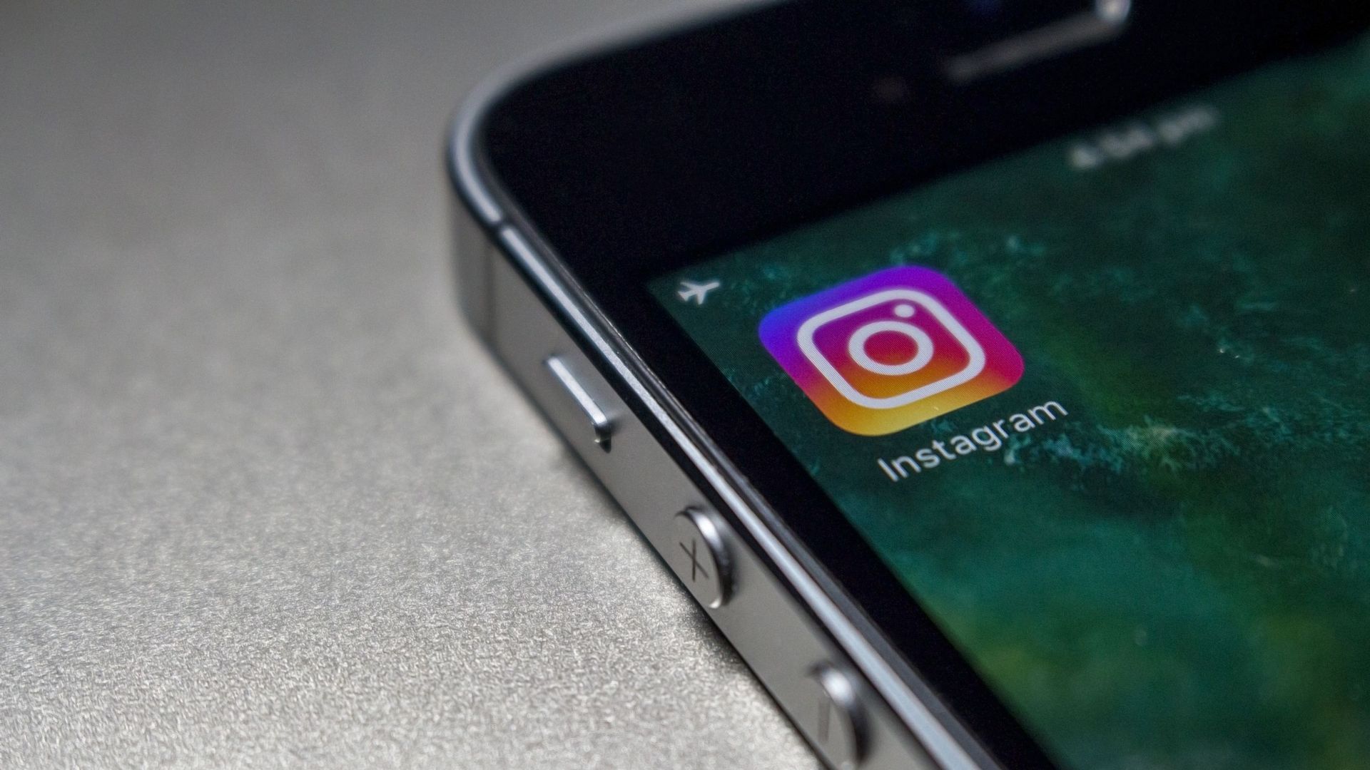 Censure silencieuse : Instagram suspend des comptes de droite sans justification