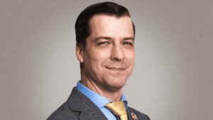 Cyberharcèlement aggravé : enquête ouverte après la plainte de la boxeuse Imane Khelif, Elon Musk et J.K. Rowling cités