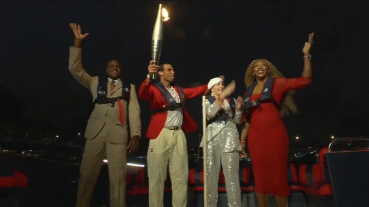 PEOPLE – Serena Williams, porteuse de la flamme olympique, recalée d’un rooftop à Paris