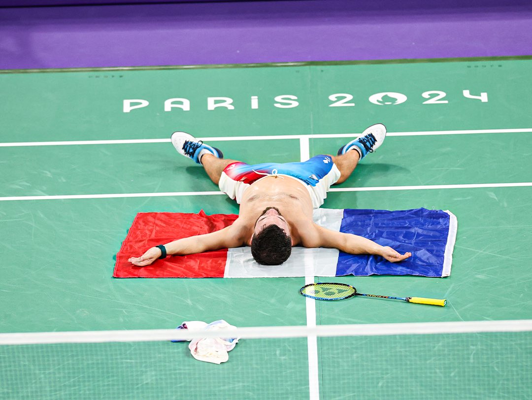 Journée mythique pour le sport français : Charles Noakes fabuleux médaillé d’or en para badminton !