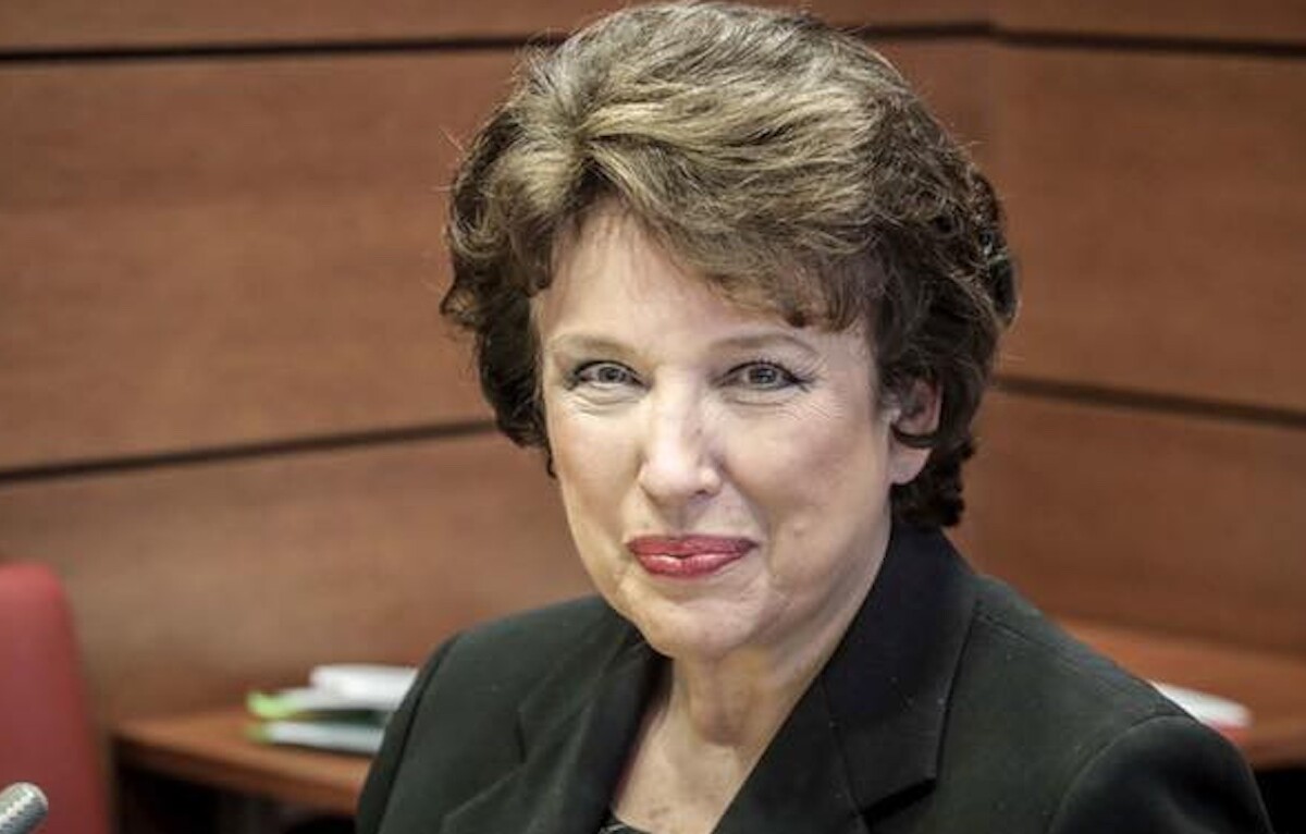 Roselyne Bachelot : regard cynique sur une politique en déclin