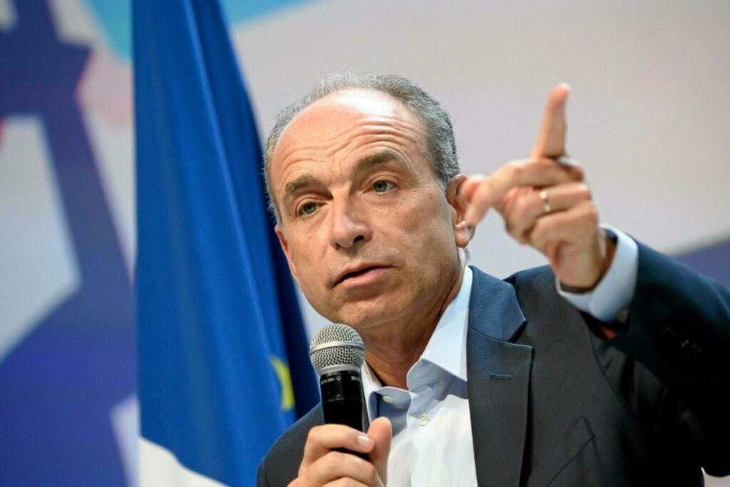 8b226047aaddf4a886f82d7b637b9a48