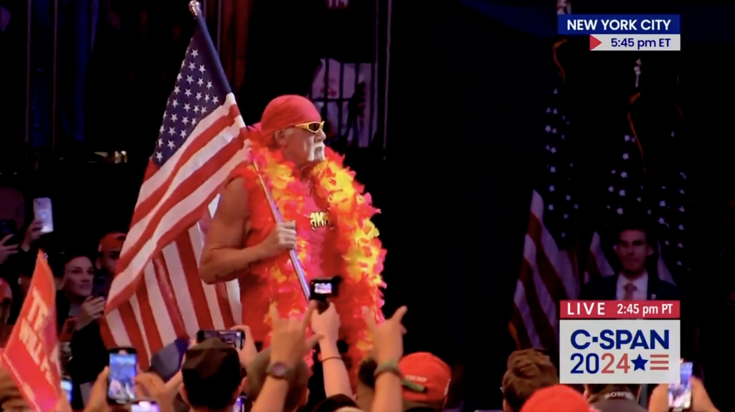 Hulk Hogan en mode Hulkamania pour prêter main forte à Donald Trump depuis le Madison Square Garden