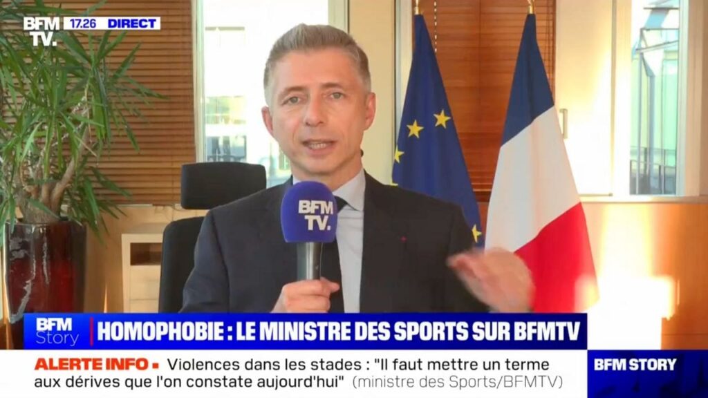 Ministre sport homophobie stade billet nominatif