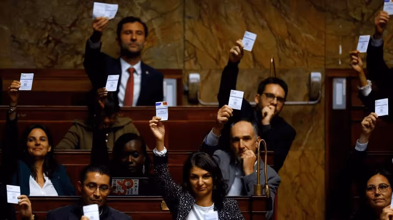LFI transforme l'Assemblée en cirque, le reste de la gauche exaspérée